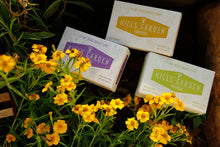 Cargar imagen en el visor de la galería, Jabones Artesanales: CARA y CUERPO