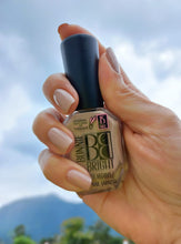 Cargar imagen en el visor de la galería, Esmalte para uñas (Natural)
