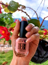 Cargar imagen en el visor de la galería, Esmalte para uñas (Natural)